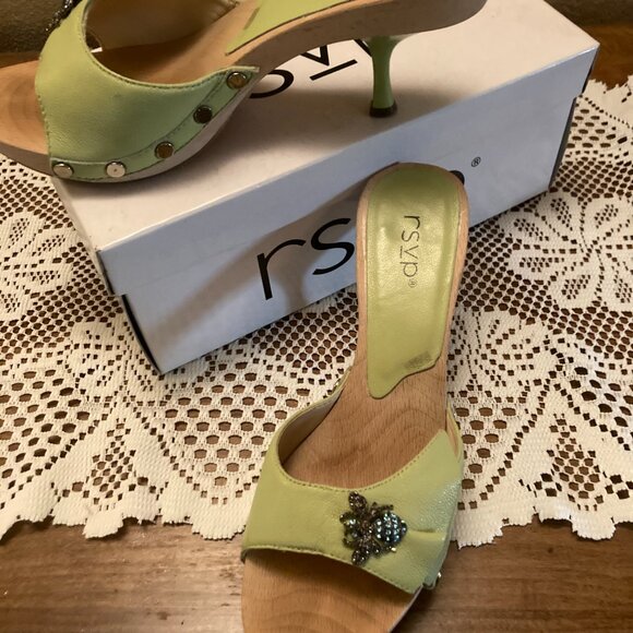 Mint Green Mules Sandals w/wood sole & blue rhinestone bumblebee by rsvp Sz 6.5 - Picture 4 of 8